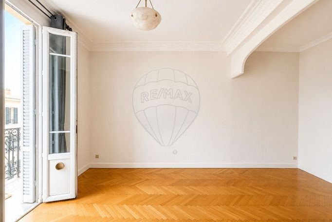 A louer APPARTEMENT T2 40 M2 BORD DE MER NICE