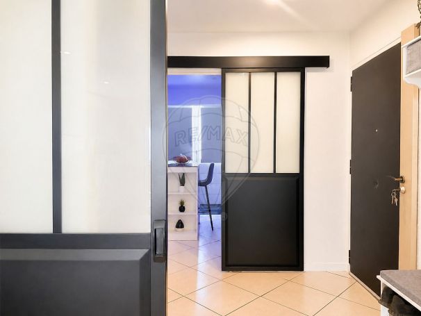 A louer APPARTEMENT NEUF T3 69 M2 TERRASSE BORD DE MER NICE