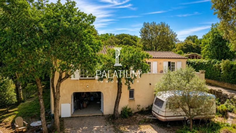 A louer MAISON  5 PIECES 116 M2 BORD DE MER SAINT TROPEZ