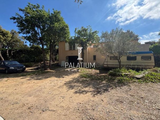 A louer MAISON  5 PIECES 116 M2 BORD DE MER SAINT TROPEZ