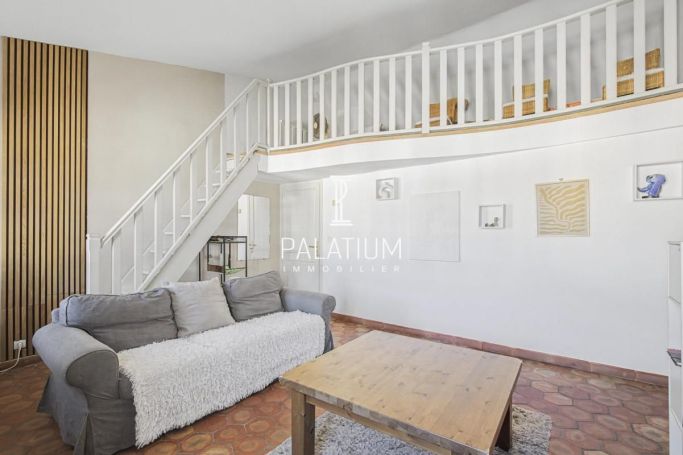 A louer APPARTEMENT DE PRESTIGE T4 88 M2 BORD DE MER GRIMAUD