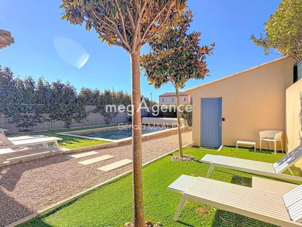 A louer MAISON  7 PIECES 167 M2 PLAGE à PIED GRIMAUD