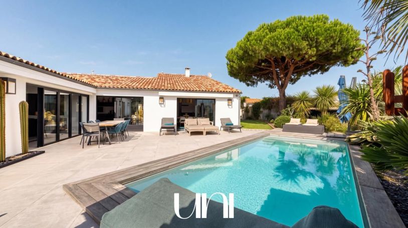 A louer MAISON  5 PIECES 277 M2 BORD DE MER LE BOIS PLAGE EN RE