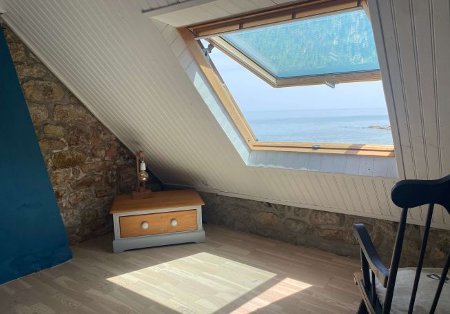 A vendre Charamants Pentys 47 m&sup2; renoves les pieds dans l'eau Loctudy