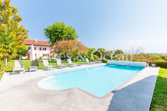 A louer MAISON  DE MAîTRE  HASPARREN