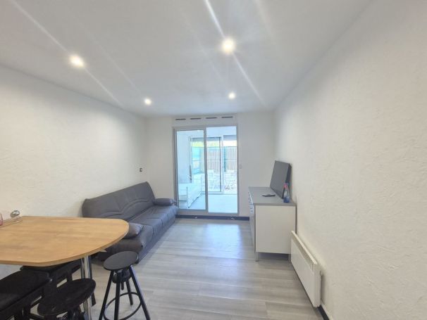 A louer APPARTEMENT NEUF T2 33 M2 BORD DE MER LA CIOTAT