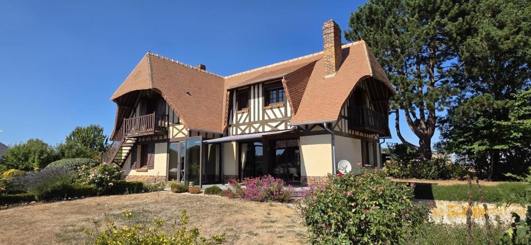 MAISON  DE MAîTRE  SAINT VAASAINT D EQUIQUEVILLE
