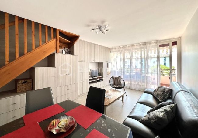 A louer APPARTEMENT DUPLEX T3 63 M2  SAINT JEAN DE LUZ
