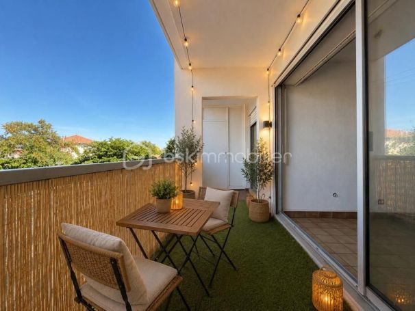 A louer APPARTEMENT T2 45 M2 TERRASSE  NIMES