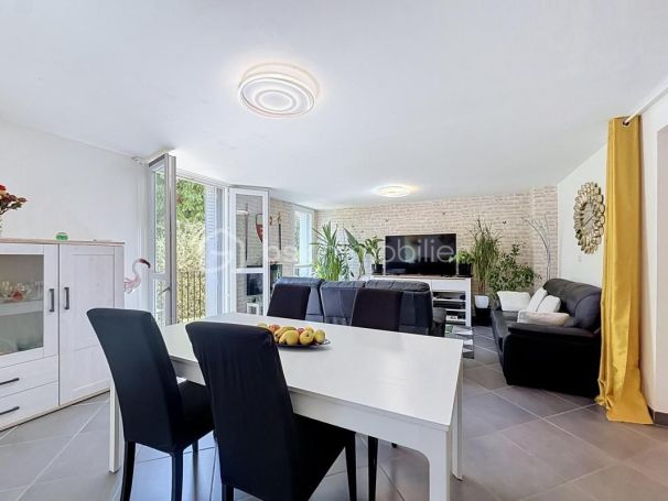 A louer APPARTEMENT T3 71 M2 TERRASSE  LUNEL