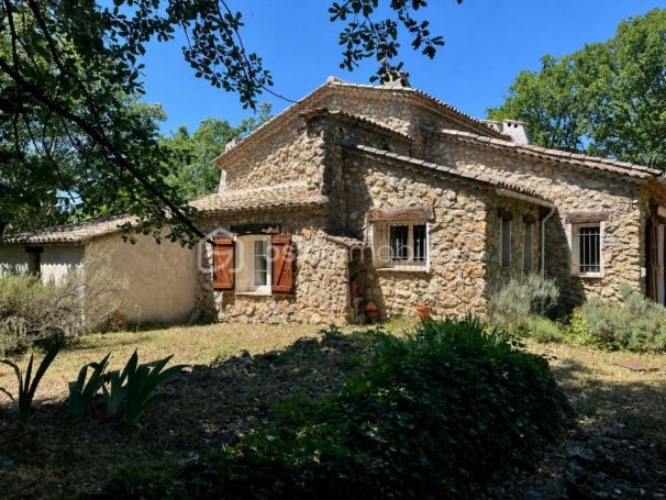 A louer MAISON  6 PIECES 169 M2  SAINT PAUL EN FORET