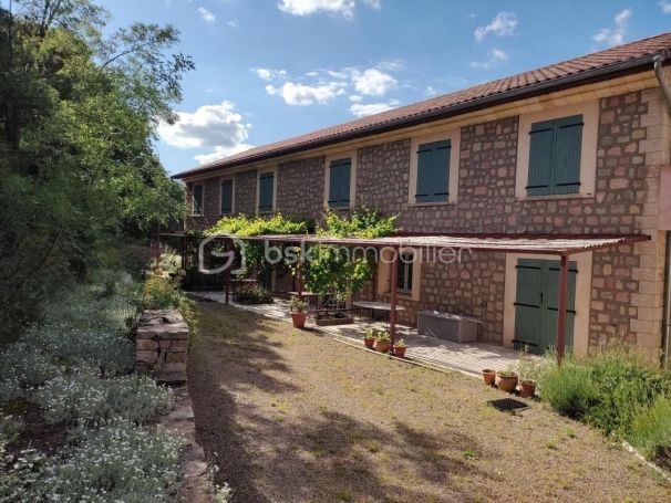 A louer MAISON  DE MAîTRE  CLERMONT L HERAULT