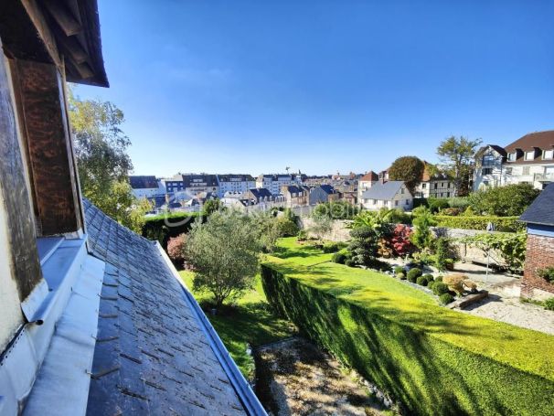 A louer MAISON  DE MAîTRE BORD DE MER TROUVILLE SUR MER
