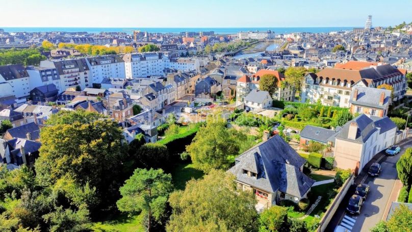 A louer MAISON  DE MAîTRE PIEDS DANS L'EAU TROUVILLE SUR MER