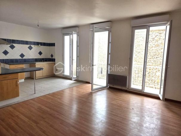 A louer APPARTEMENT T3 65 M2 BORD DE MER SETE