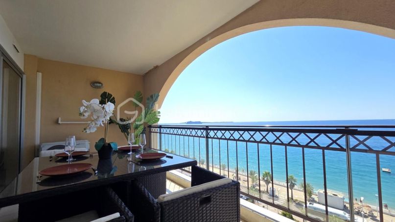 A louer APPARTEMENT T2 24 M2 TERRASSE VUE MER CANNES