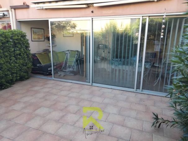 A louer APPARTEMENT T2 27 M2 BORD DE MER AGDE