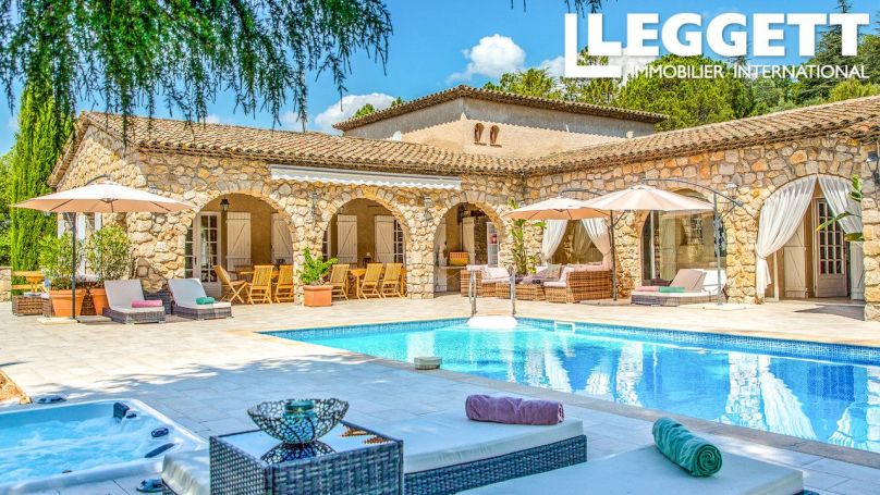 A louer MAISON  9 PIECES 345 M2  PEYMEINADE