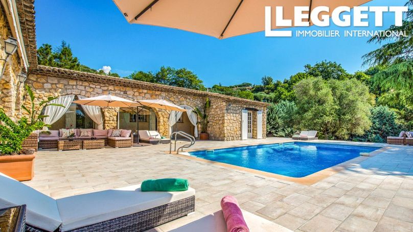 A louer MAISON  9 PIECES 345 M2  PEYMEINADE
