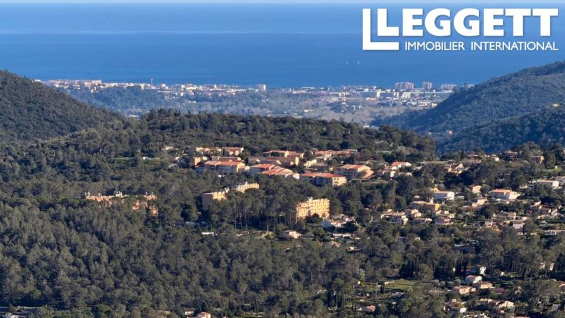 A vendre MAISON  5 PIECES 221 M2 VUE MER SPERACEDES