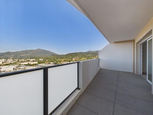A louer APPARTEMENT T2 47 M2 TERRASSE BORD DE MER AJACCIO