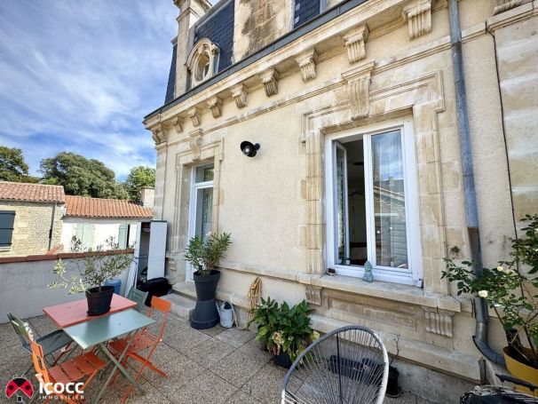 A louer APPARTEMENT DUPLEX NEUF T6 109 M2 TERRASSE LUCON