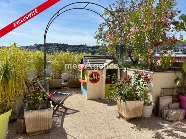 A louer APPARTEMENT T4 82 M2 TERRASSE BORD DE MER NICE