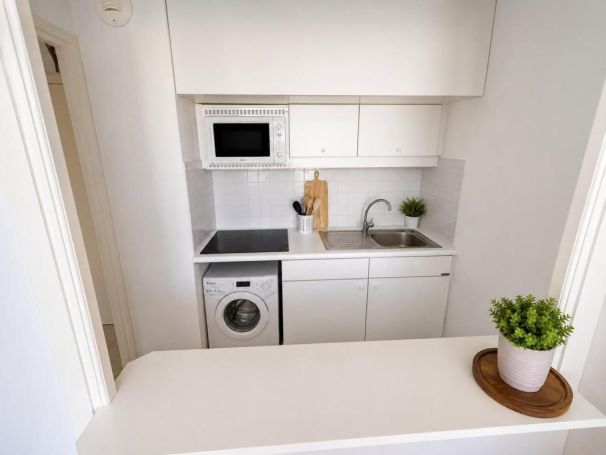 A louer APPARTEMENT T2 33 M2 TERRASSE PLAGE à PIED FREJUS