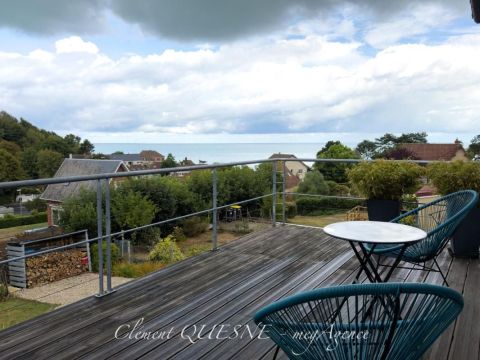 A louer MAISON CONTEMPORAINE VUE MER PETIT CAUX
