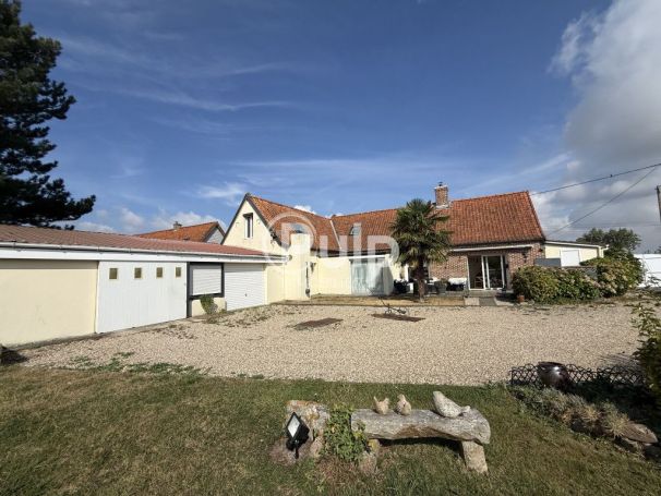 A louer LONGèRE  7 PIECES 152 M2  LA LOGE