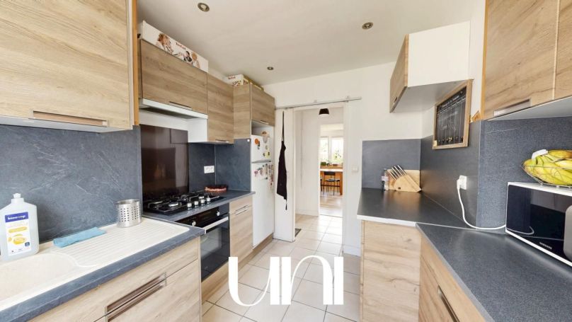 A louer APPARTEMENT T3 67 M2  CAEN