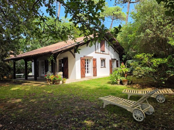 A vendre MAISON  5 PIECES 120 M2 BORD DE MER SEIGNOSSE lac, plages