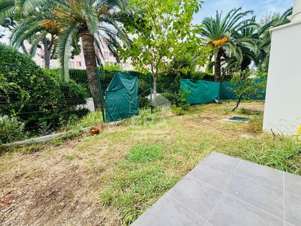 A louer APPARTEMENT T3 70 M2 BORD DE MER CAGNES SUR MER