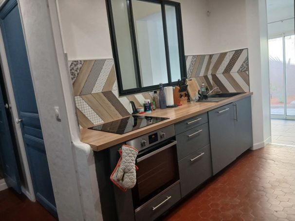 A louer APPARTEMENT NEUF T3 53 M2 BORD DE MER TOULON