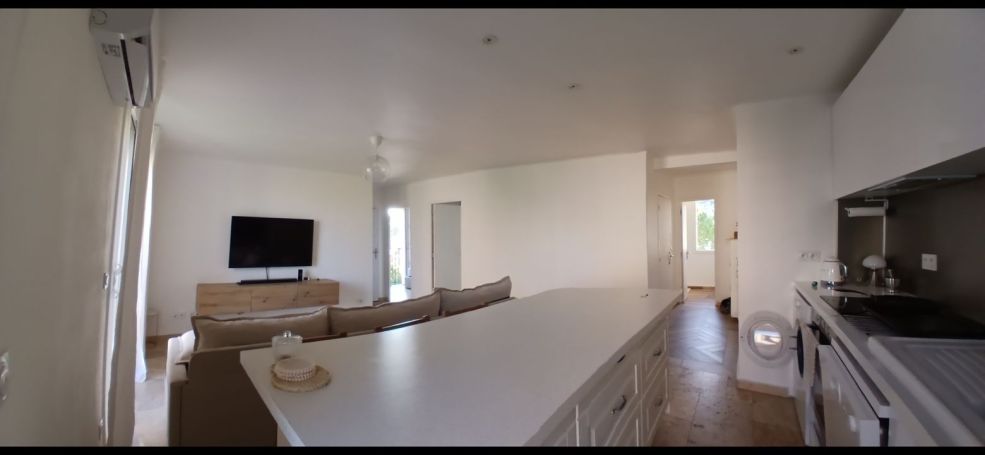 A louer APPARTEMENT NEUF T4 62 M2 BORD DE MER TOULON
