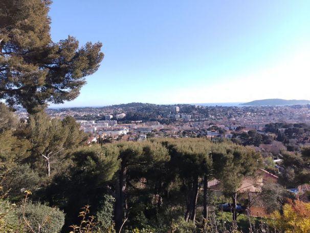 A vendre MAISON  6 PIECES 200 M2 BORD DE MER TOULON