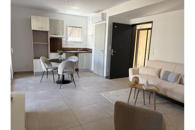 A louer APPARTEMENT NEUF T2 43 M2 TERRASSE PLAGE à PIED SERIGNAN
