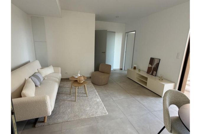 A louer APPARTEMENT NEUF T2 43 M2 TERRASSE PLAGE à PIED SERIGNAN