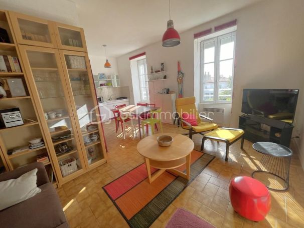 A louer APPARTEMENT T3 72 M2 BORD DE MER LES SABLES D OLONNE