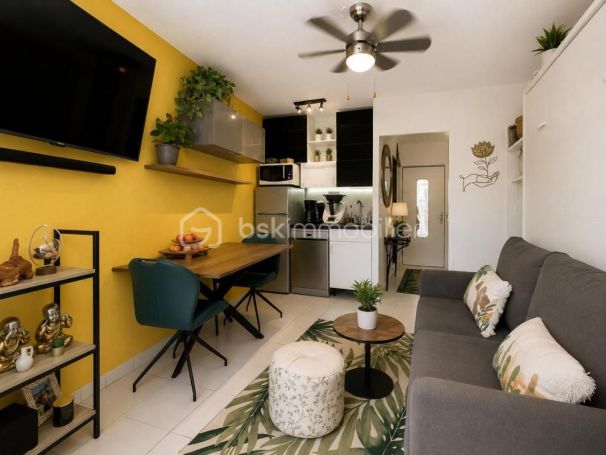 A louer STUDIO  20 M2 PLAGE à PIED LA GRANDE MOTTE