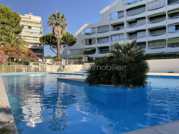 A louer APPARTEMENT NEUF T2 32 M2 BORD DE MER LA GRANDE MOTTE