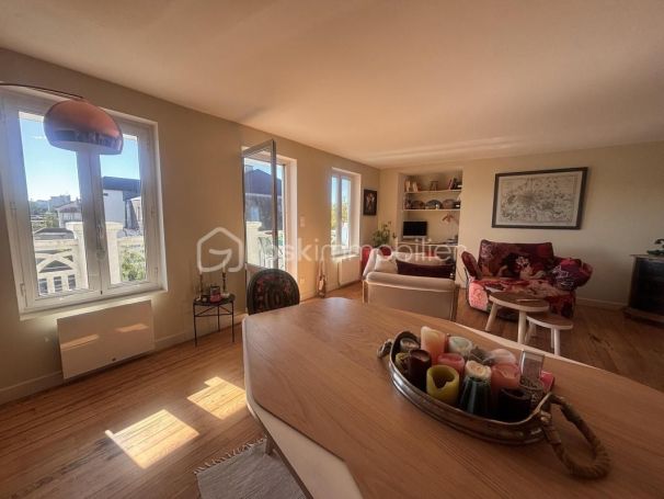 A louer APPARTEMENT T2 71 M2 TERRASSE  PAU