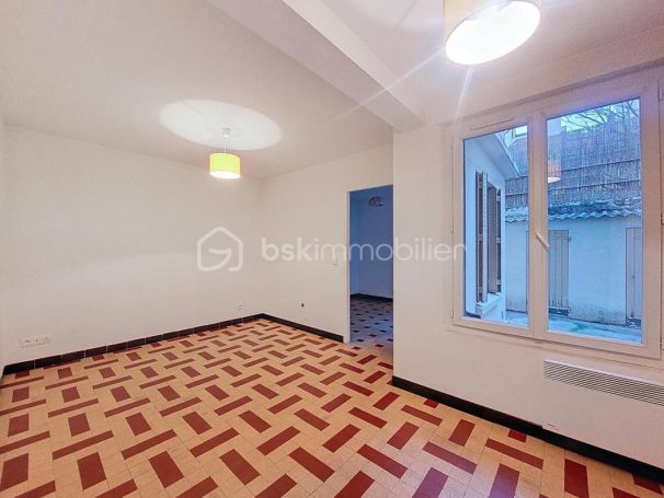 A louer APPARTEMENT T2 42 M2 BORD DE MER TOULON