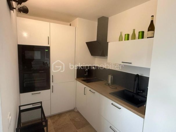 A louer APPARTEMENT DE PRESTIGE T3 59 M2 BORD DE MER CASSIS