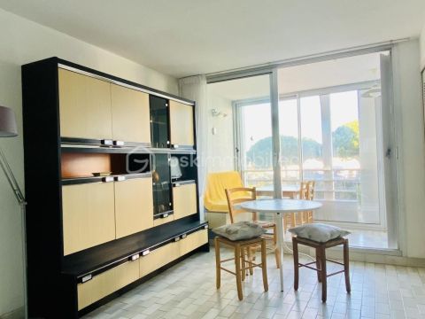 A louer STUDIO  21 M2 TERRASSE BORD DE MER LA GRANDE MOTTE