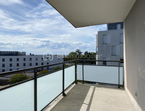 A louer APPARTEMENT T2 48 M2  LORMONT