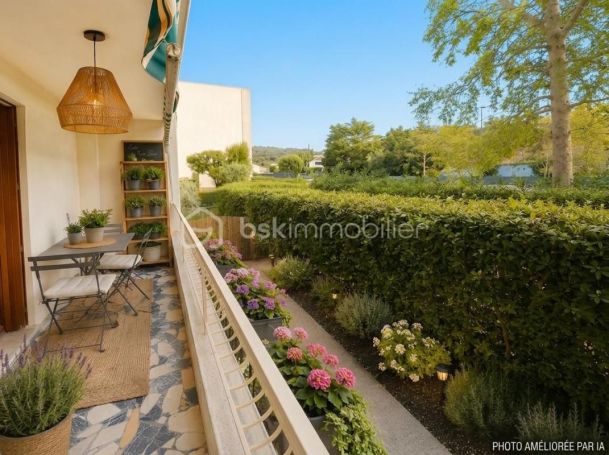 A louer APPARTEMENT T2 37 M2 BORD DE MER SANARY SUR MER