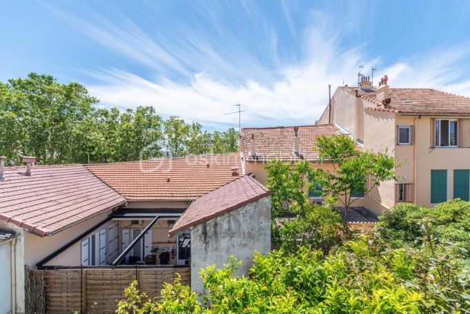 A louer APPARTEMENT T4 79 M2 TERRASSE BORD DE MER TOULON