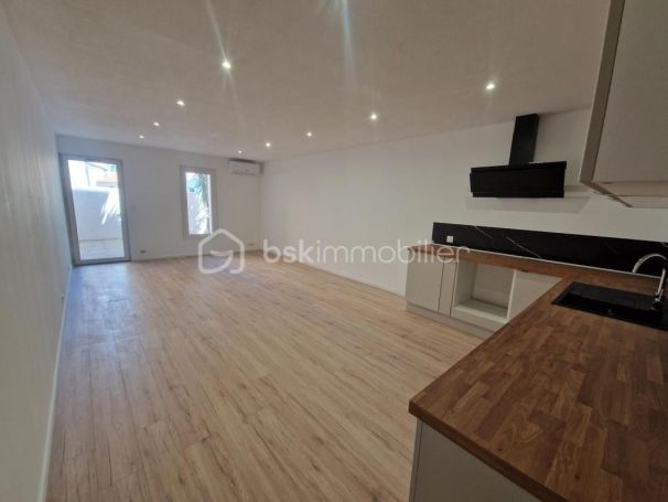 A louer APPARTEMENT NEUF T2 62 M2 TERRASSE BORD DE MER TOULON