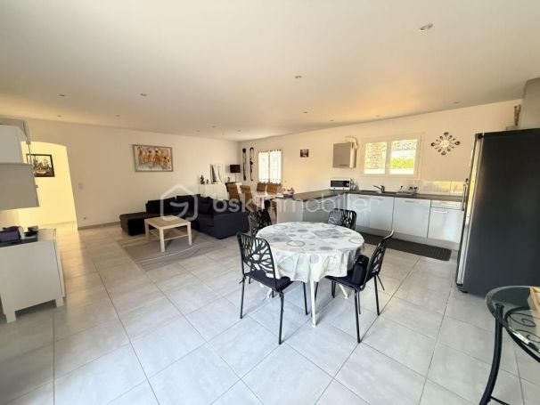 A louer MAISON 4 PIECES 115 M2 BORD DE MER BOUZIGUES